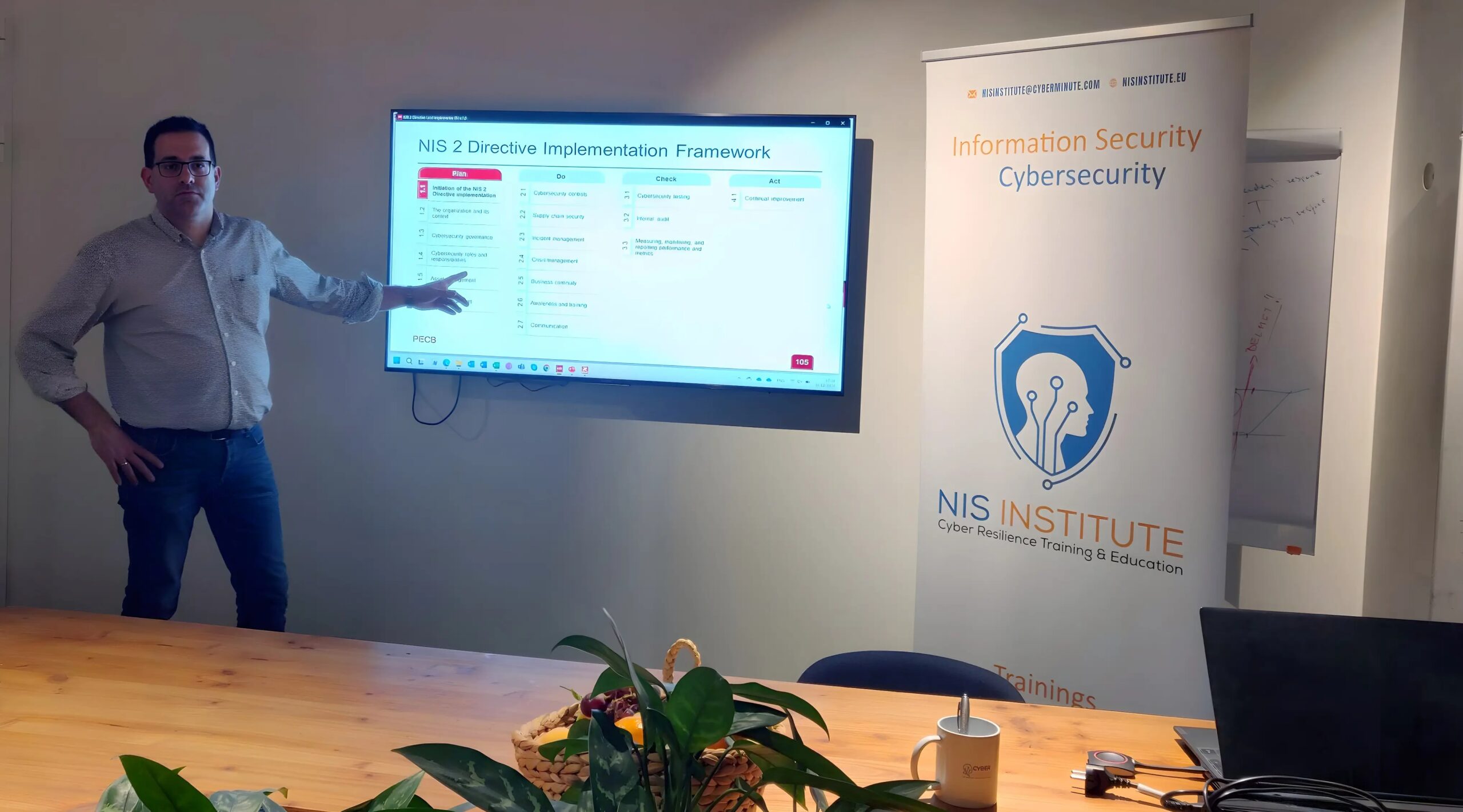 CyberMinute Nis-Institute Trainers 1